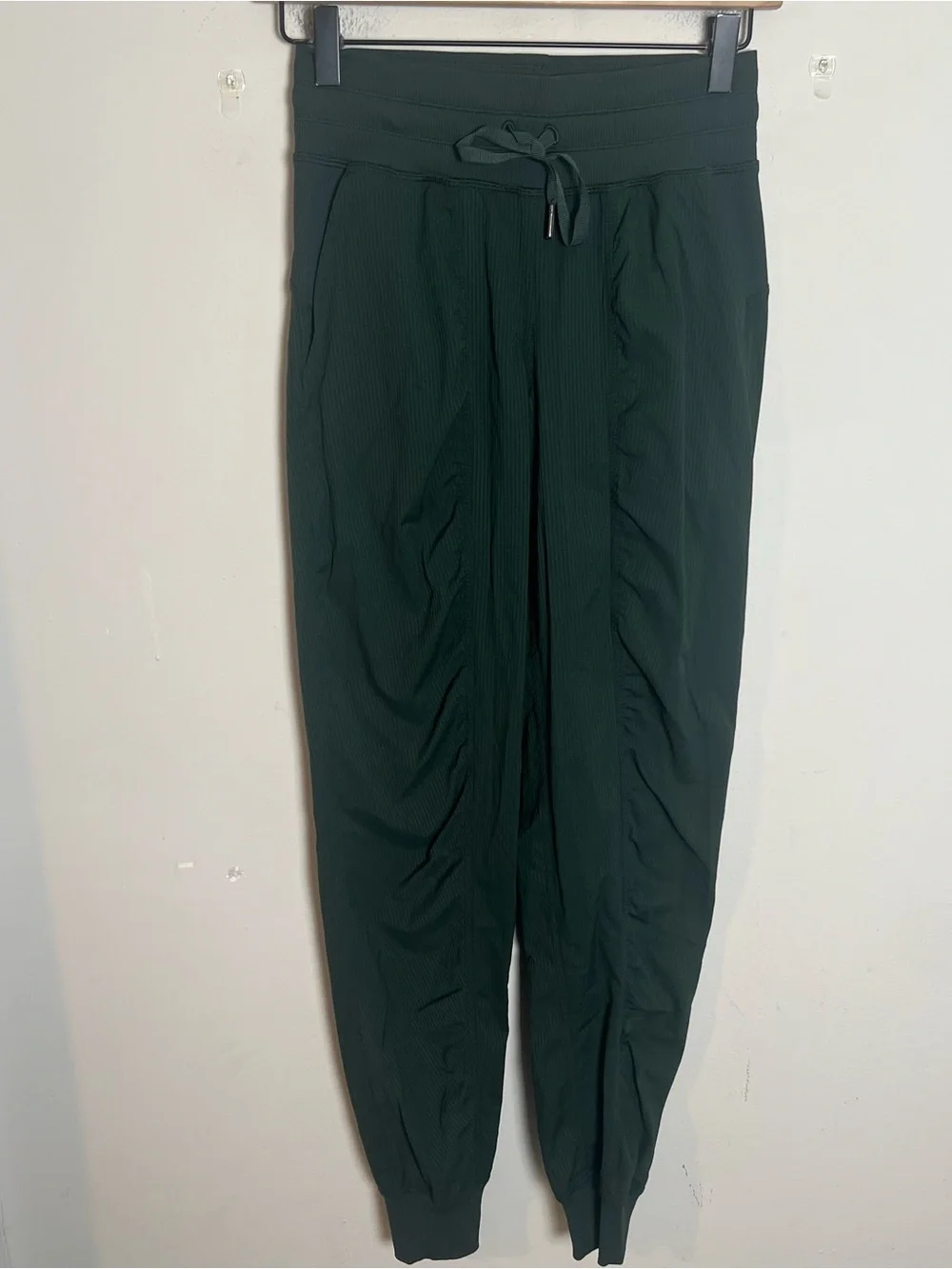 LULULEMON- Dance Studio Mid-Rise Jogger Full Length Rainforest Green Size 2
